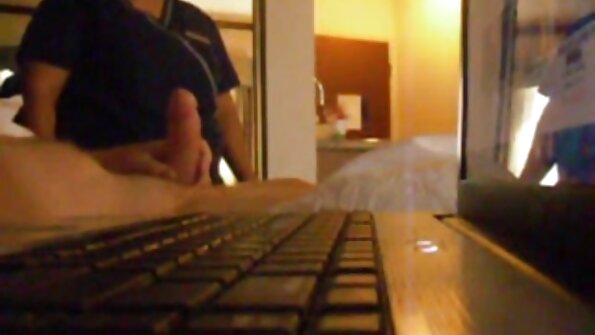 Підліток спокушає до сексу роговий старий сайт порно відео учитель